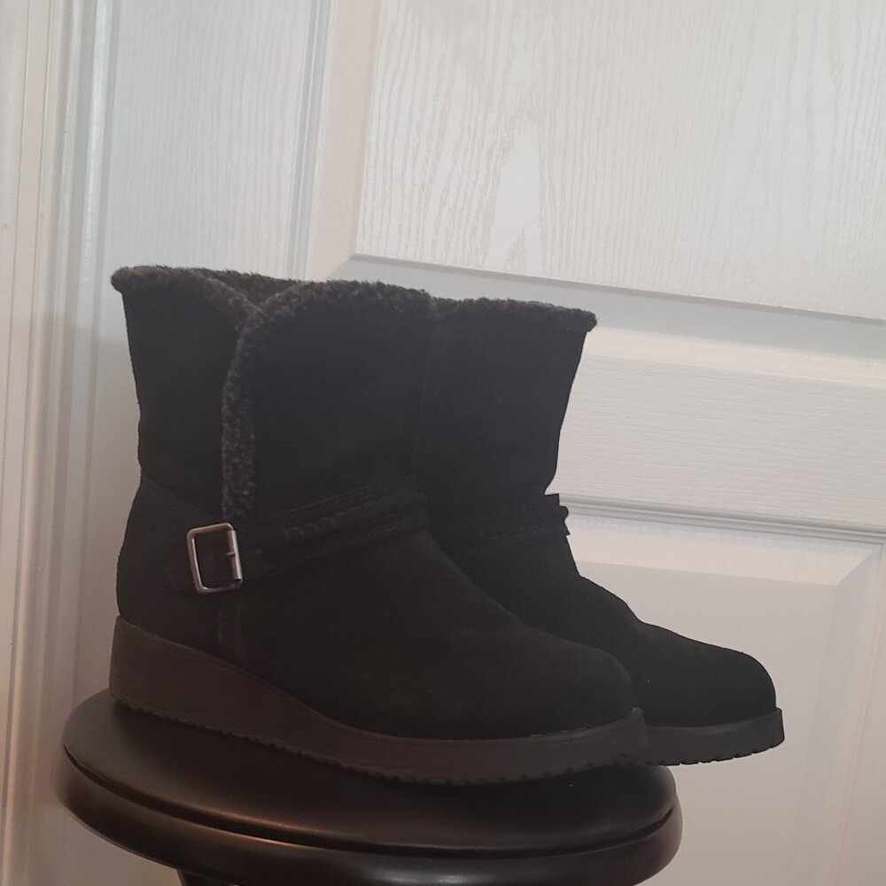Versatile Black Suede lined boot (W) worn 1x